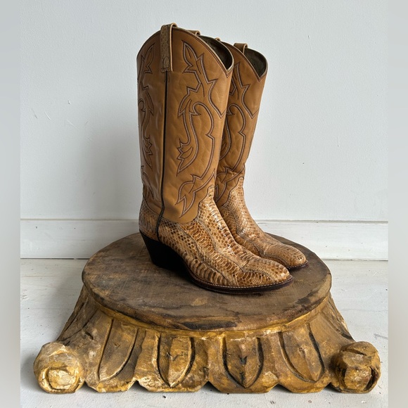 Vintage Authentic Snakeskin Cowboy boots - Picture 1 of 6